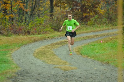 Gerry Sullivan in the home stretch (Photo by Tom Casper)